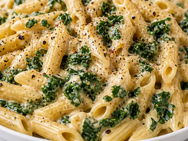 5-Ingredient Creamy Kale Pasta Recipe