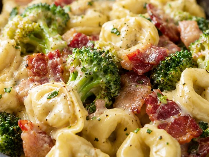 Creamy Bacon Tortellini: Weeknight Dream!