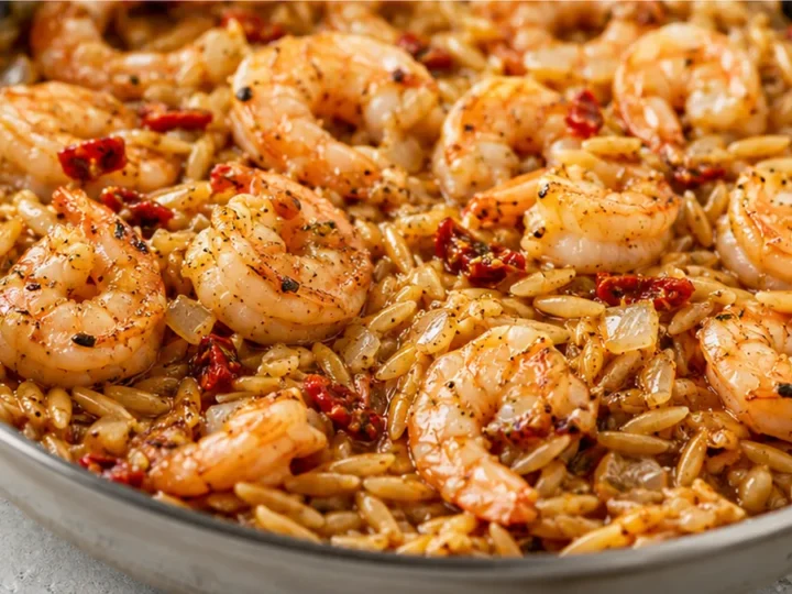 1-Pan Garlic Shrimp & Orzo Dinner