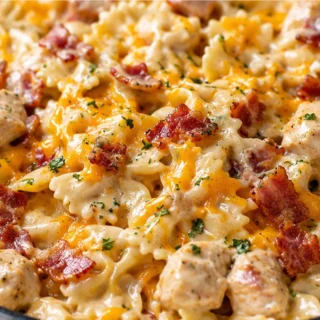 Viral Chicken Bacon Ranch Pasta - ONE POT MAGIC! - chicken pasta