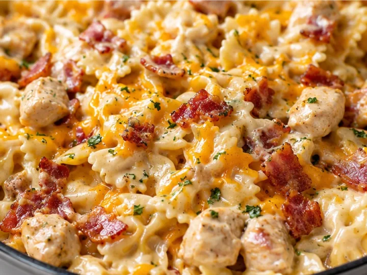 Viral Chicken Bacon Ranch Pasta – ONE POT MAGIC!