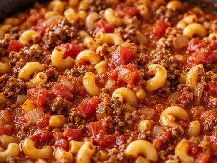 UNBELIEVABLE Goulash: Your NEW Family Favorite!