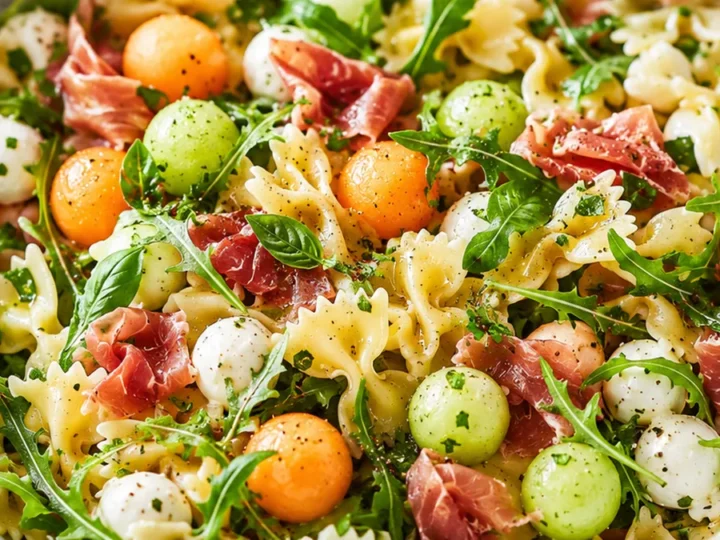 Sweet & Savory Prosciutto Melon Pasta Salad!