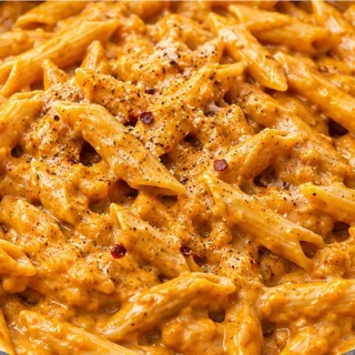 Creamy Chipotle Pumpkin Pasta
